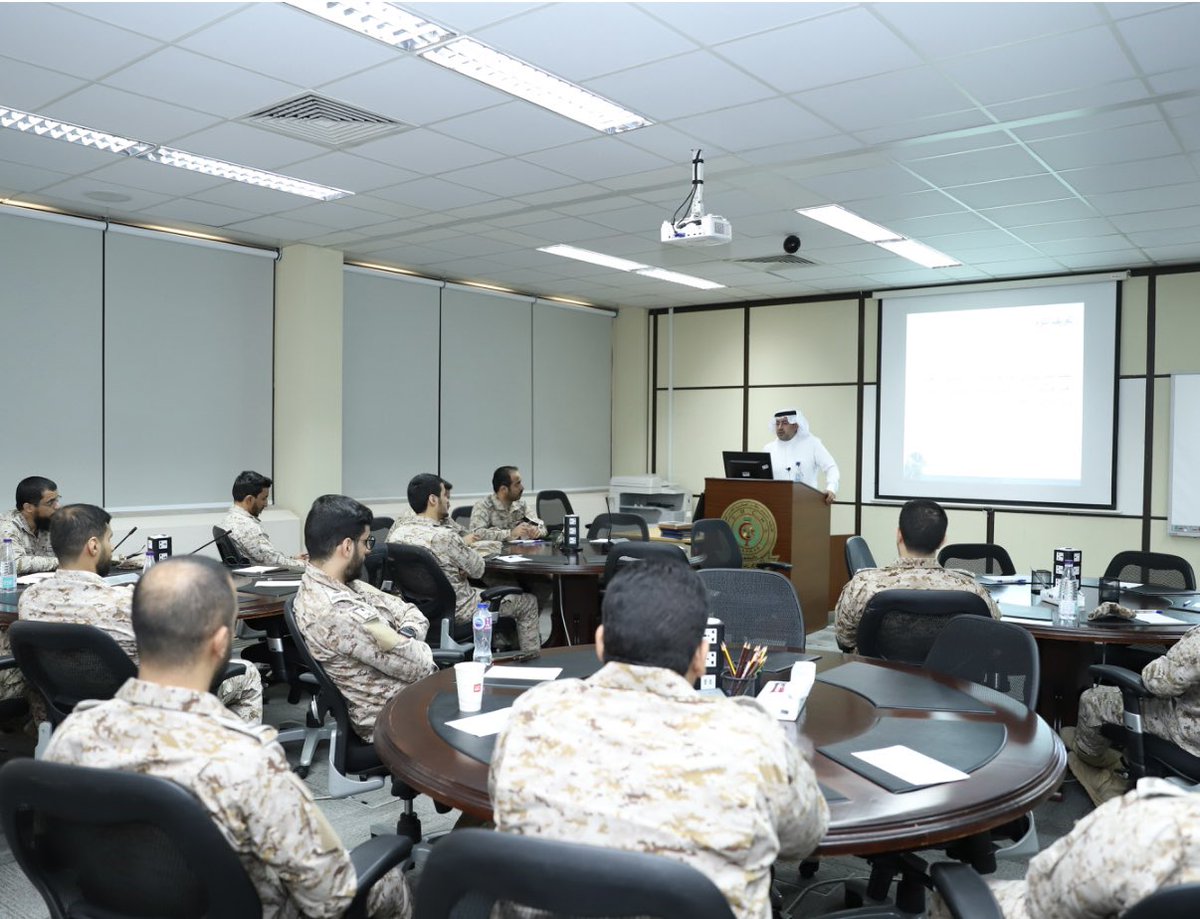 قدّم د. سعد الربيعة ورشة عمل بعنوان (اضطرابات النوم)
تناول فيها المفاهيم الأساسية والعوامل المؤثرة وطرق التعامل معها.
لقاء ثري وبأسلوب واضح يعكس أهمية هذا الموضوع.
#اضطرابات_النوم 
#RC_CLUB 
#PSMCHS