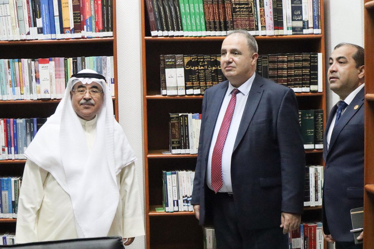 AzEmbKuwait's tweet image. خلال الاجتماع مع سعادة السيد عادل البحوه مستشار المحكمة الدستورية في دولة #الكويت ، ناقش السفير إميل كريموف مختلف جوانب العلاقات الثنائية.