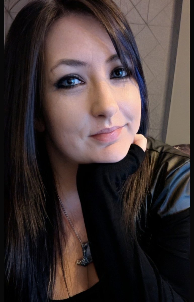 Lindsay様*FD468 It's my Birthday today. 37 times around the Sun. How did that