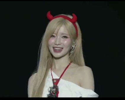 bubble3namiasa's tweet image. REAL LIFE.                             ANIME