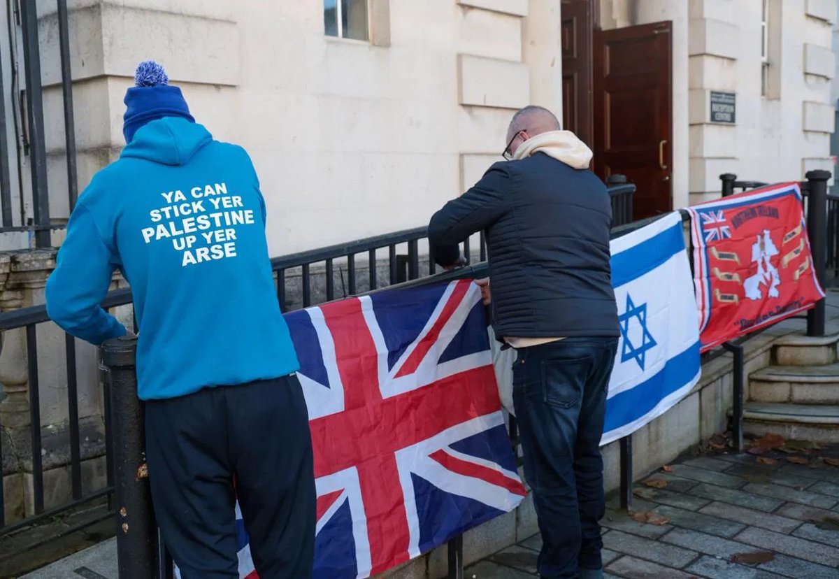 Would you believe it?  The Palestinian flag flying on Belfast City Hall.  Congratulations and solidarity to all those SDLP, Green and Sinn Féin councillors who voted for the  Sinn Féin motion to fly the flag on the International Day of Solidarity with the People of Palestine.
