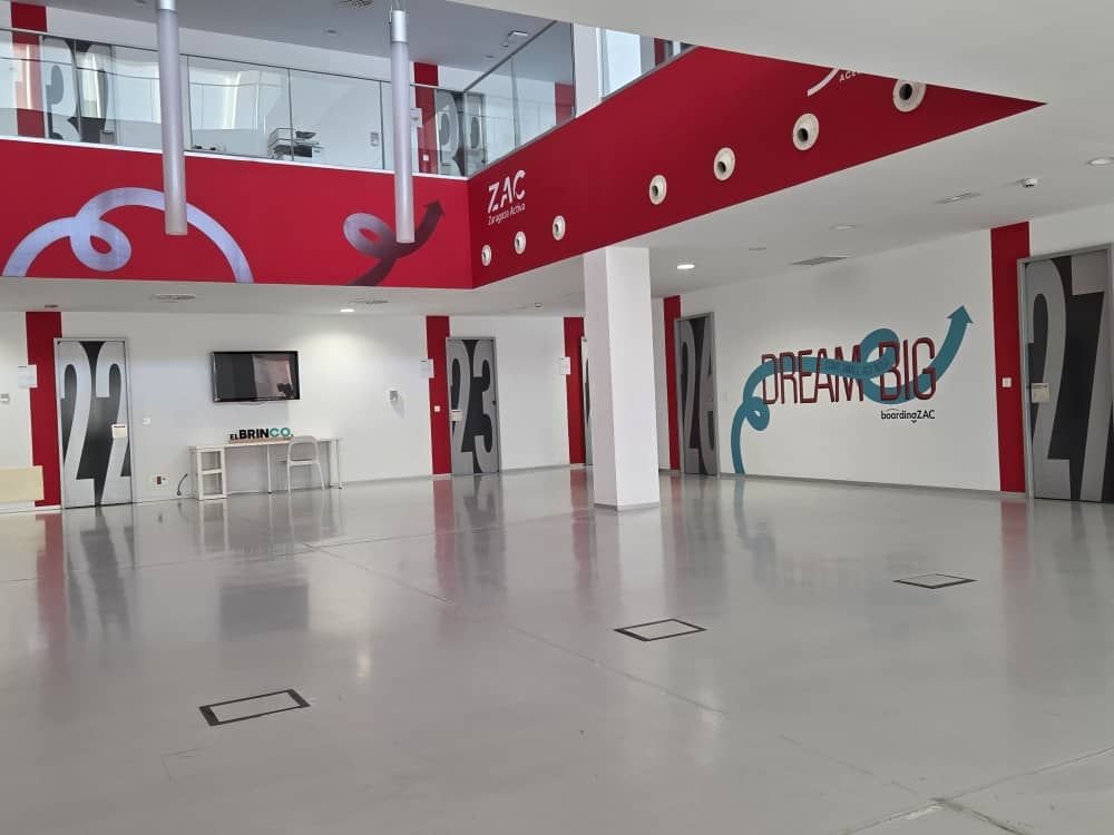 Apodissi tweet media