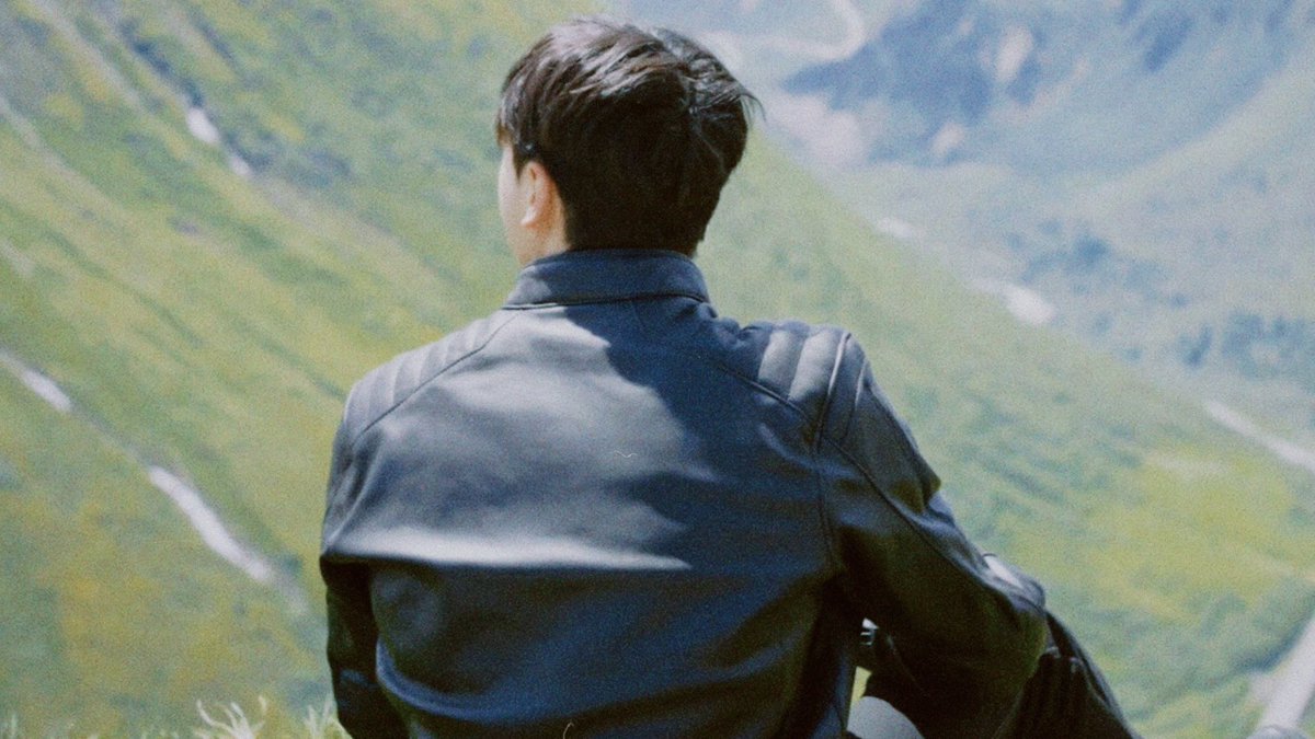 kookvtwins's tweet image. the prettiest view ♡