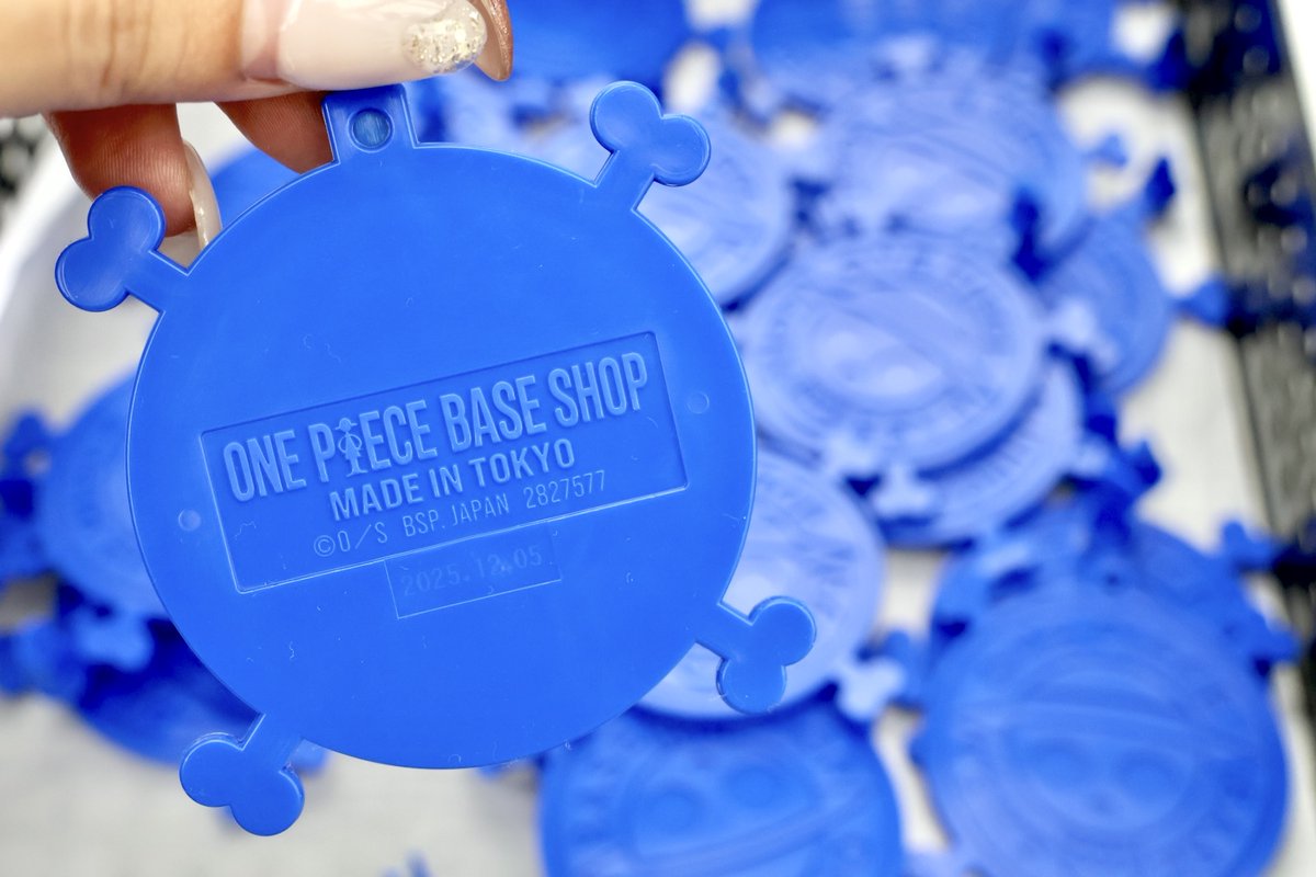 🔷 店内紹介 🔷 「Tシャツ」だけでなく 「ボールチェーン」もLABエリア