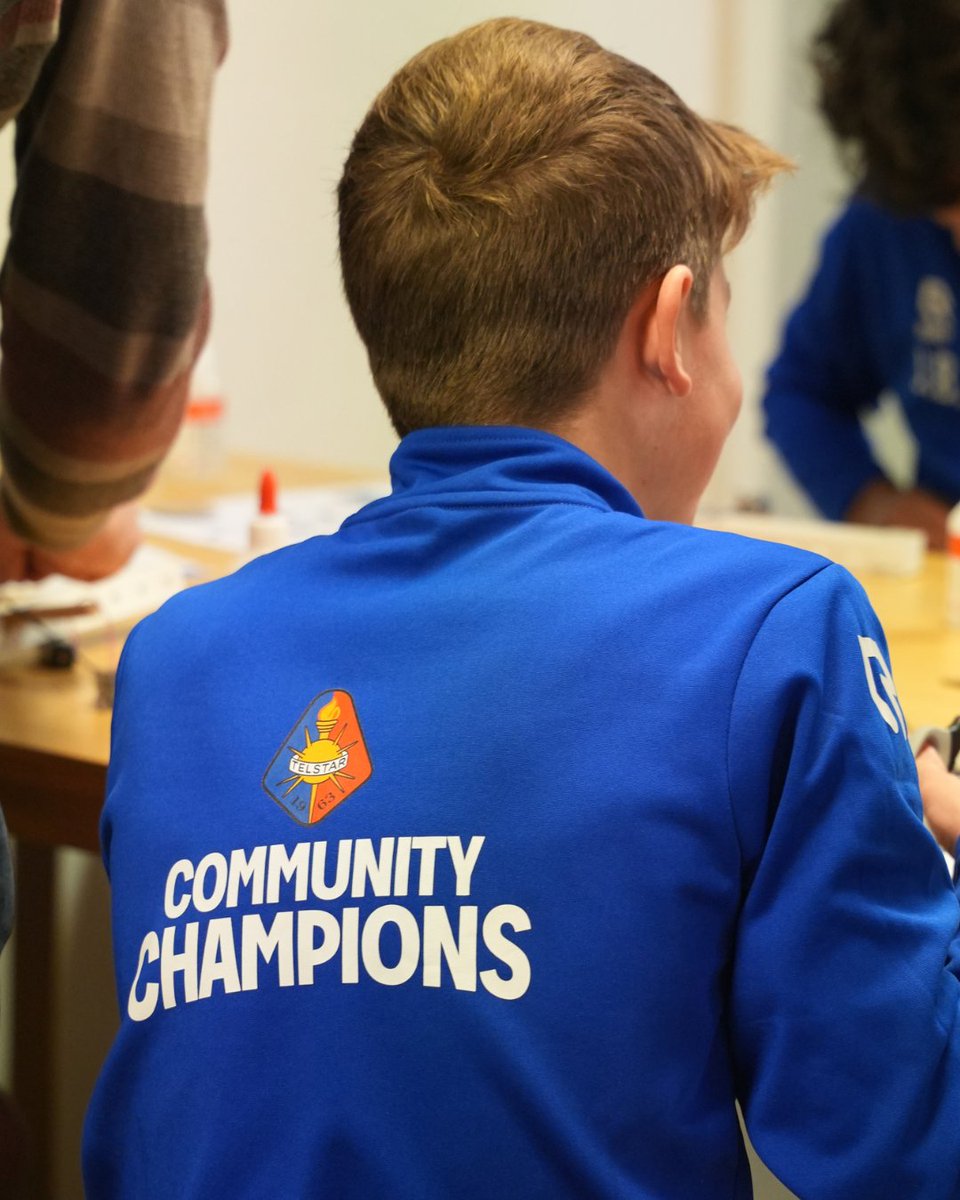 telstar1963nv's tweet image. 𝐎𝐩 𝐛𝐞𝐳𝐨𝐞𝐤 𝐛𝐢𝐣 𝐝𝐞 𝐓𝐚𝐭𝐚 𝐒𝐭𝐞𝐞𝐥 𝐀𝐜𝐚𝐝𝐞𝐦𝐲! 🌟

Onze Community Champions ontdekten de 7 Werelden van Techniek, kregen een rondleiding en bouwden en testten hun eigen elektrische mini-auto’s. Dank aan Tata Steel en Techportal voor deze dag!

#WitteLeeuwen
