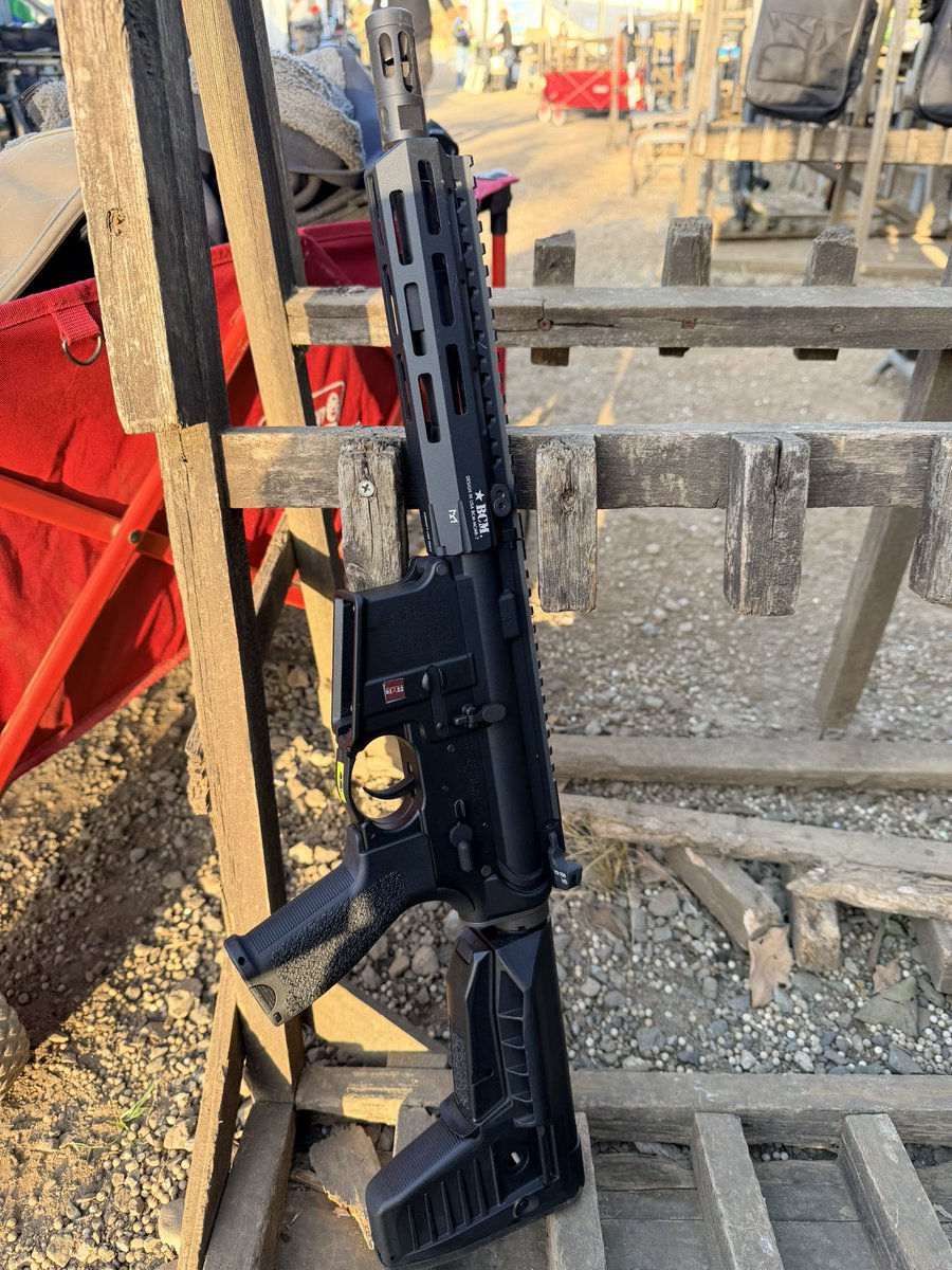 先日友人達と初心者サバゲー行ったよ〜🥰🩷 先輩サバゲーマーの皆様の