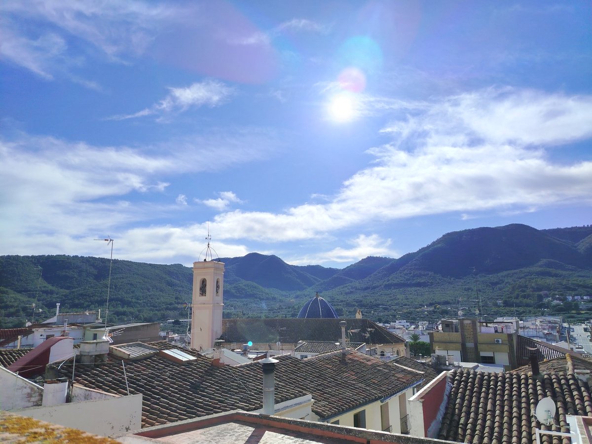 Artana 13° viento fresco.
<a href="/apuntoratge/">À Punt Oratge</a> <a href="/Valencia_WX/">ValènciaWeather⚡️</a> <a href="/meteo_cs/">MeteoCastellón</a> <a href="/Meteo_Borriana/">Meteo Borriana</a> <a href="/MeteoMorella/">Juan Amela</a> <a href="/minervagra/">Minerva GG</a> <a href="/moles_gerard/">Gerard Molés</a> <a href="/ortiz_pat/">Patricio Ortiz (Pat)</a> <a href="/oratgenet/">Oratgenet Jordi Payà</a> <a href="/jcfortea/">Joan Carles Fortea</a> <a href="/tiempobrasero/">Tutiempo</a> <a href="/Tiempo_Valencia/">☈⚡TiempoValència☔❄</a> <a href="/lasextameteo/">La Sexta Meteo</a>