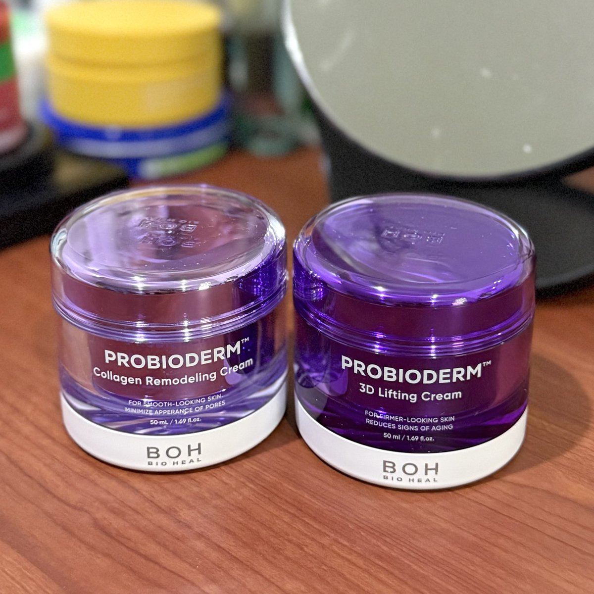 namziiww30's tweet photo. ป้ายยาสกินแคร์ที่เหมาะกับวัย30+ day cream x night cream bioheal boh คู่นี้เลยค่ะ ใช้ดีมากเพราะใช้อยู่ ตัว day cream เติมคอลลาเจน ผิวเนียนสวย ส่วน night cream ยกกระชับผิว รูขุมขน ใช้คู่กันผิวสวยอิ่มฟูมาก
#nightcream #3Dcream #biohealbohth
#daycream #collagencream https://t.co/aIZQL7KTcJ