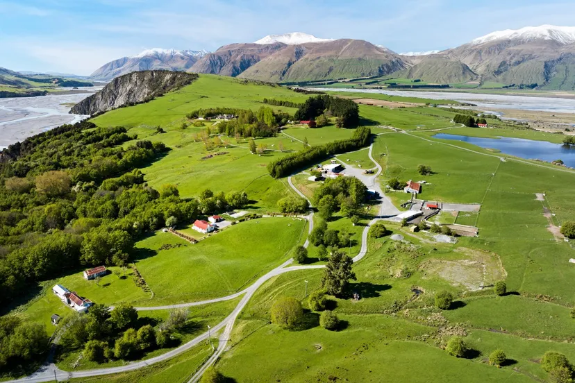 54,680 acres in New Zealand's Southern Alps. Price upon request.

Yeah I'm gonna need coins to go up a lot more lads 😭