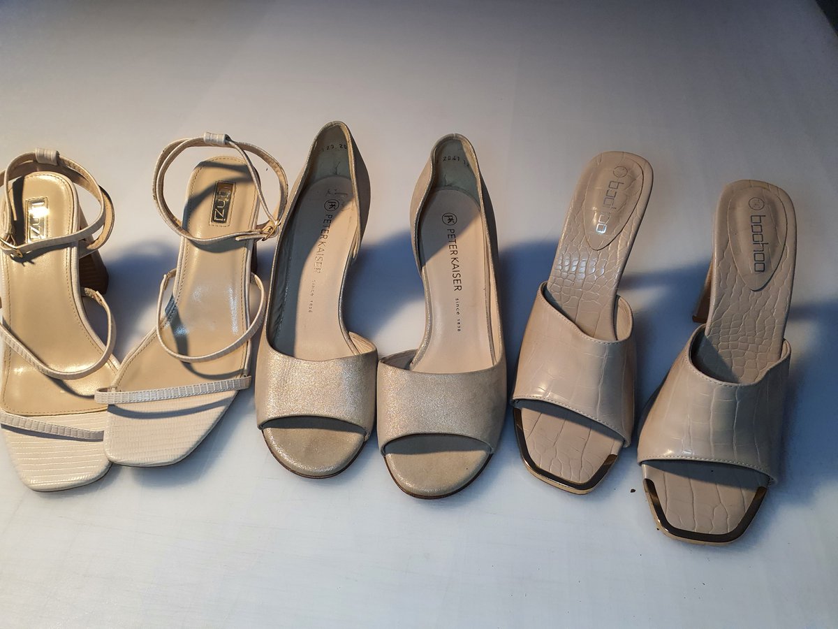 YorkTrany's tweet photo. I need to thin out my wardrobe - anyone in and around York be interested; https://t.co/6wCCxLcMyS