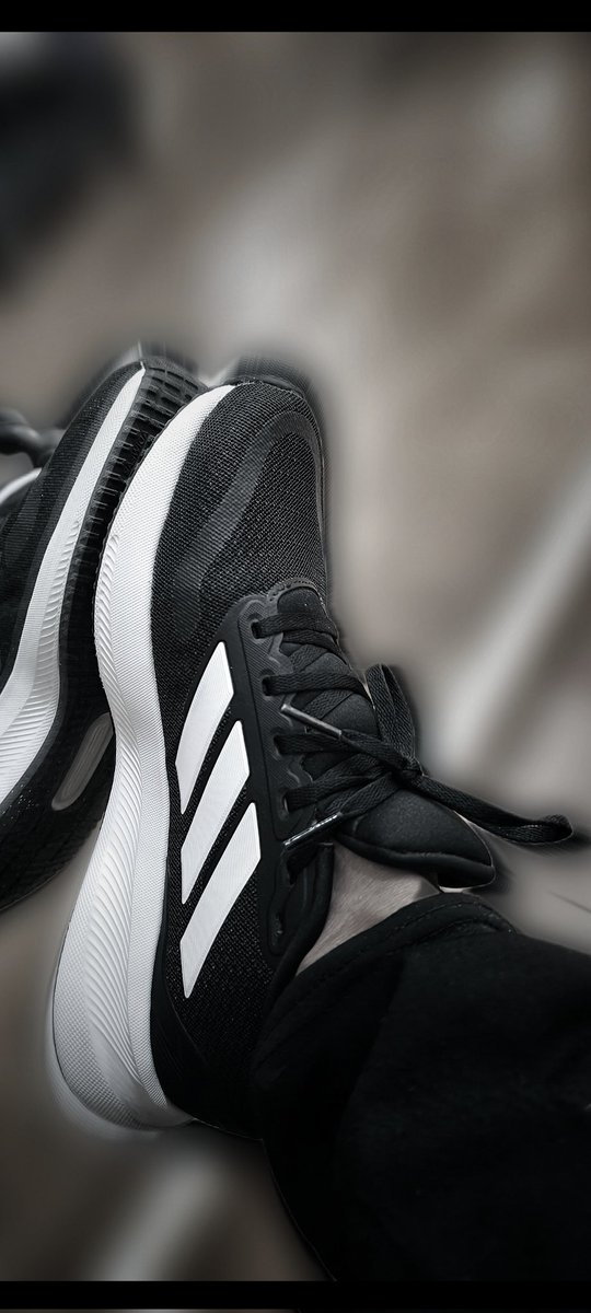 Siempre al negro ...