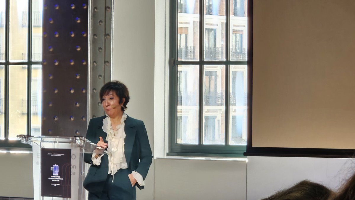 Hoy se celebra la IX edición del evento Mentes Que Despiertan Mentes 💡🧠 de <a href="/AnunciosRevista/">Anuncios.com</a> 

Con bienvenida de <a href="/EstherValdiviaC/">Esther Valdivia</a>