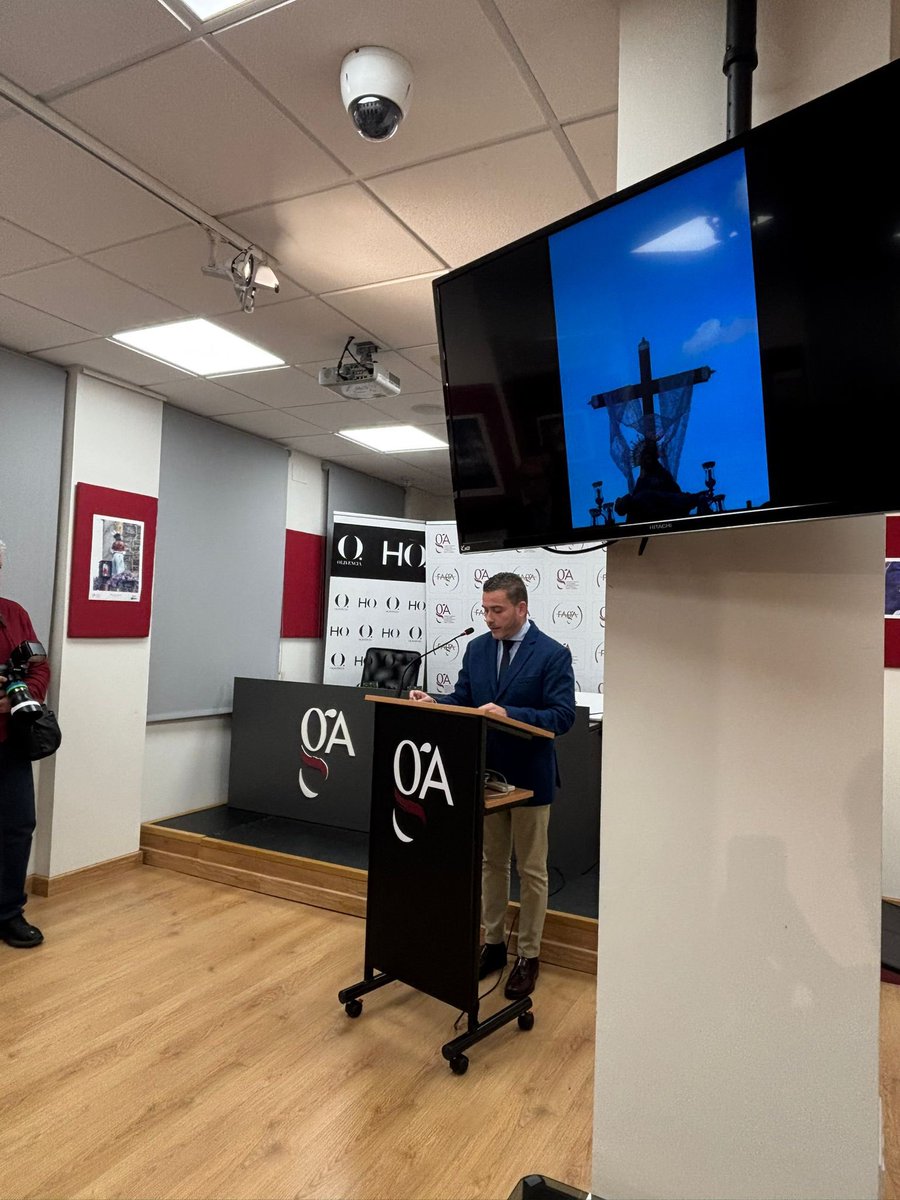 Ayer se entregaron los premios del Concurso de Fotografía de Semana Santa en Jaén. 

1º Premio: María del Carmen Marín  
2º Premio: Alba Jiménez
1er Accésit: Juan Ramón Díaz
2º Accésit: Francisco Javier Caravaca
Un gran homenaje al arte y la cultura local. 🌟 #SemanaSanta #Jaén