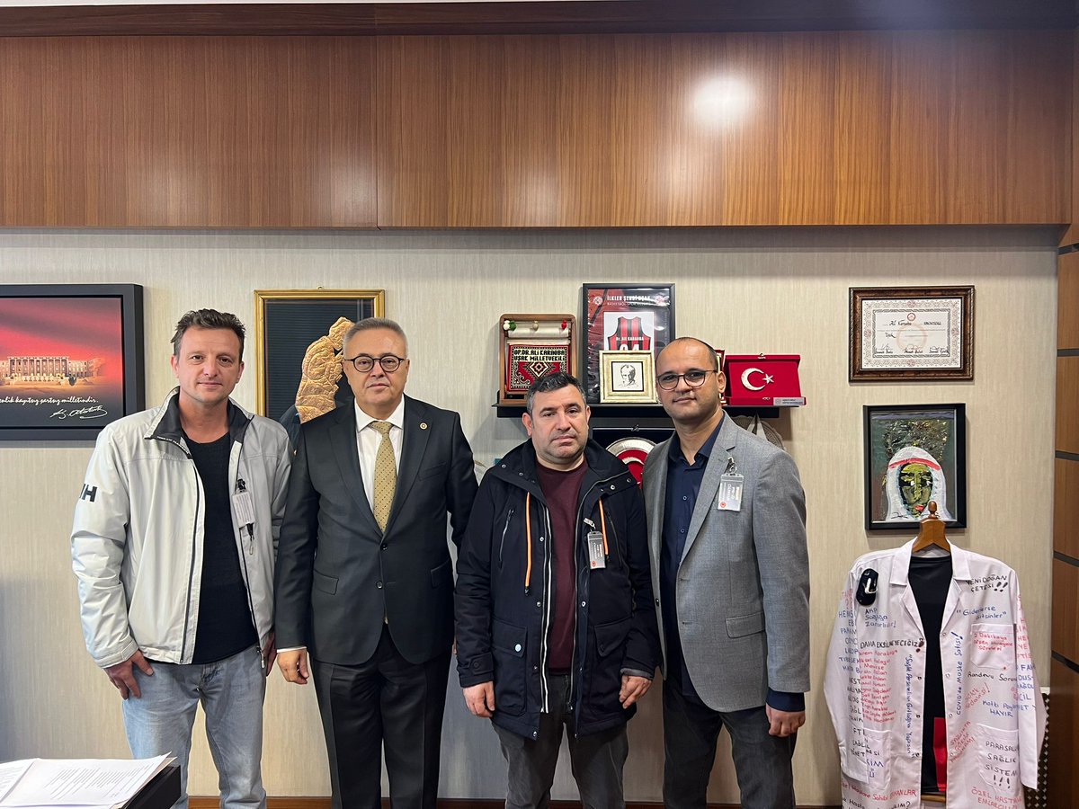 📍TBMM

Engelli Hakları ve Adalet Topluluğu (EHAT 2025) yöneticileri Sayın Sinan Arı, Sayın Sedat Şener ve Sayın Metehan Gürses’e nazik ziyaretleri için teşekkür ediyorum.

Özellikle 2008 öncesi emeklilik hakkının geri alınması konusunda mücadelemiz artarak devam edecek.