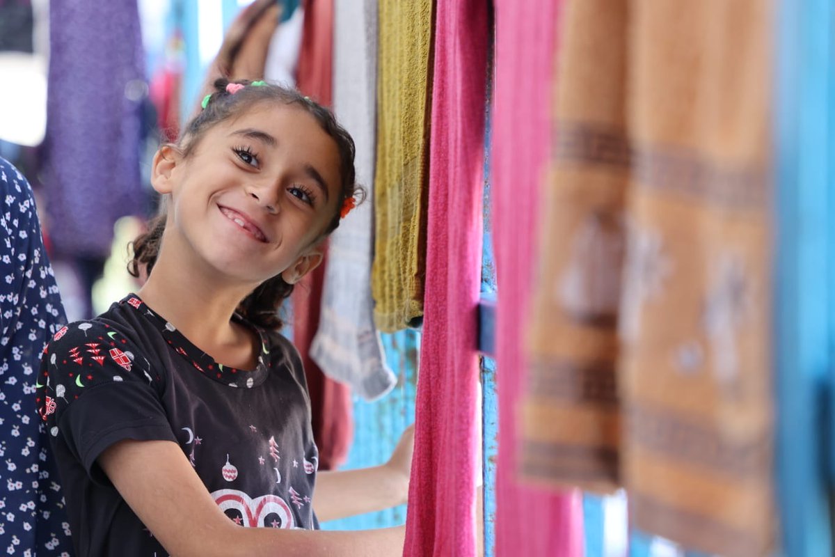 projecthopeorg's tweet photo. Every action makes an impact. 💙

Whether you donated to our #GivingTuesday fundraiser, liked a social post, or shared one of our stories with a friend, every time you #DoOneThing, the positive ripples are far reaching. Thank you for helping us kick-off giving season so strongly!

Photo: Motaz Al Aaraj