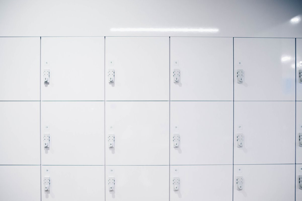 Hollman Lockers tweet media