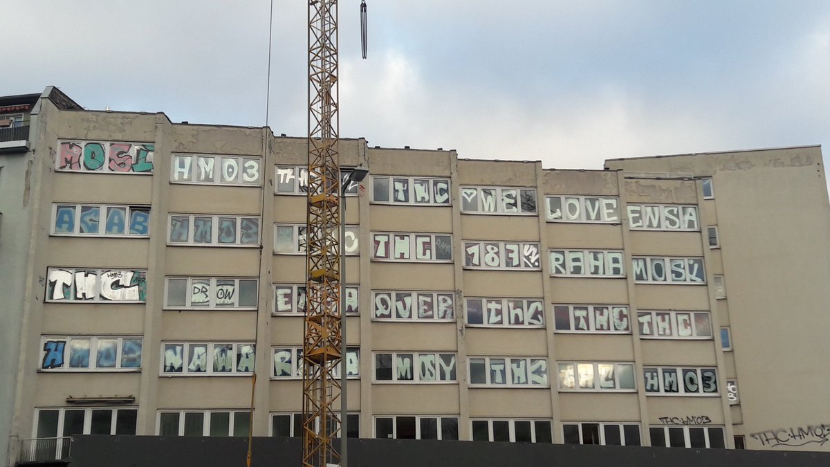 carloswuer's tweet image. #AlphabetChallenge #WeekWforWindows