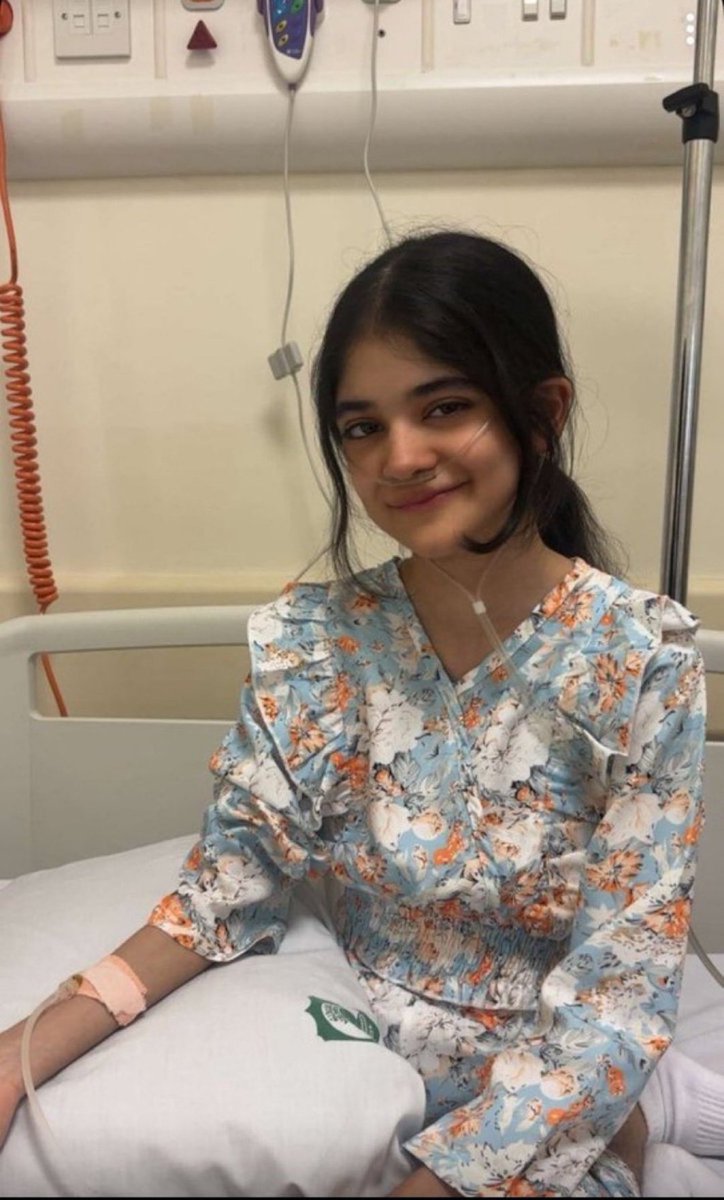 22SS7SS's tweet image. لا حول ولا قوة الا بالله
والله الخبر مُحزن و صادم و مؤلم
الله يرحمها و يغفرلها و يسكنها جنته
الله يصبر اهلها و احبائها و قلوبنا

كلامها ابتسامتها يا الله خبر موجع 💔

 #ميرال_البلوشي