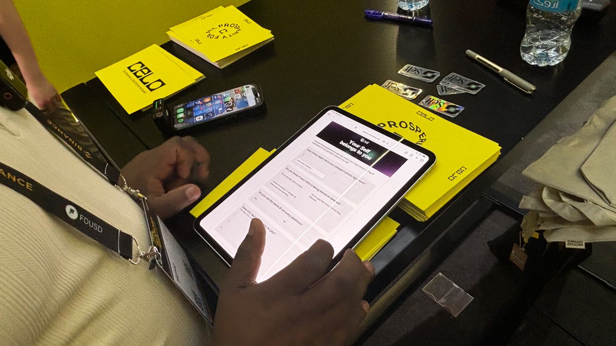 #BinanceBlockchainWeek Day 1 ✅

Meet us tomorrow again at <a href="/Celo/">Celo.eth/acc 🦇 🌳</a> ’s booth to prove yourself you are human!