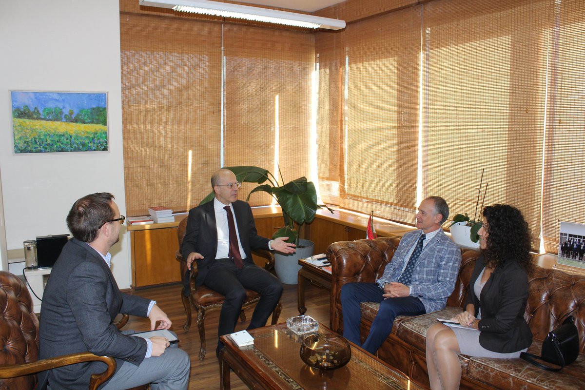 استقبل الوزير د. <a href="/makkifadi/">Dr. Fadi A. Makki</a> ممثل منظمة اليونيسف في لبنان <a href="/MarcoluigiC/">Marcoluigi Corsi</a> على رأس وفد. وتمّ استعراض مشاريع وبرامج المنظمة <a href="/UNICEFLebanon/">UNICEF Lebanon</a> في لبنان ومجالات التعاون بين الجانبين، خاصةً فيما يتعلّق في تطوير ورقمنة الخدمات وتحسين جودتها.