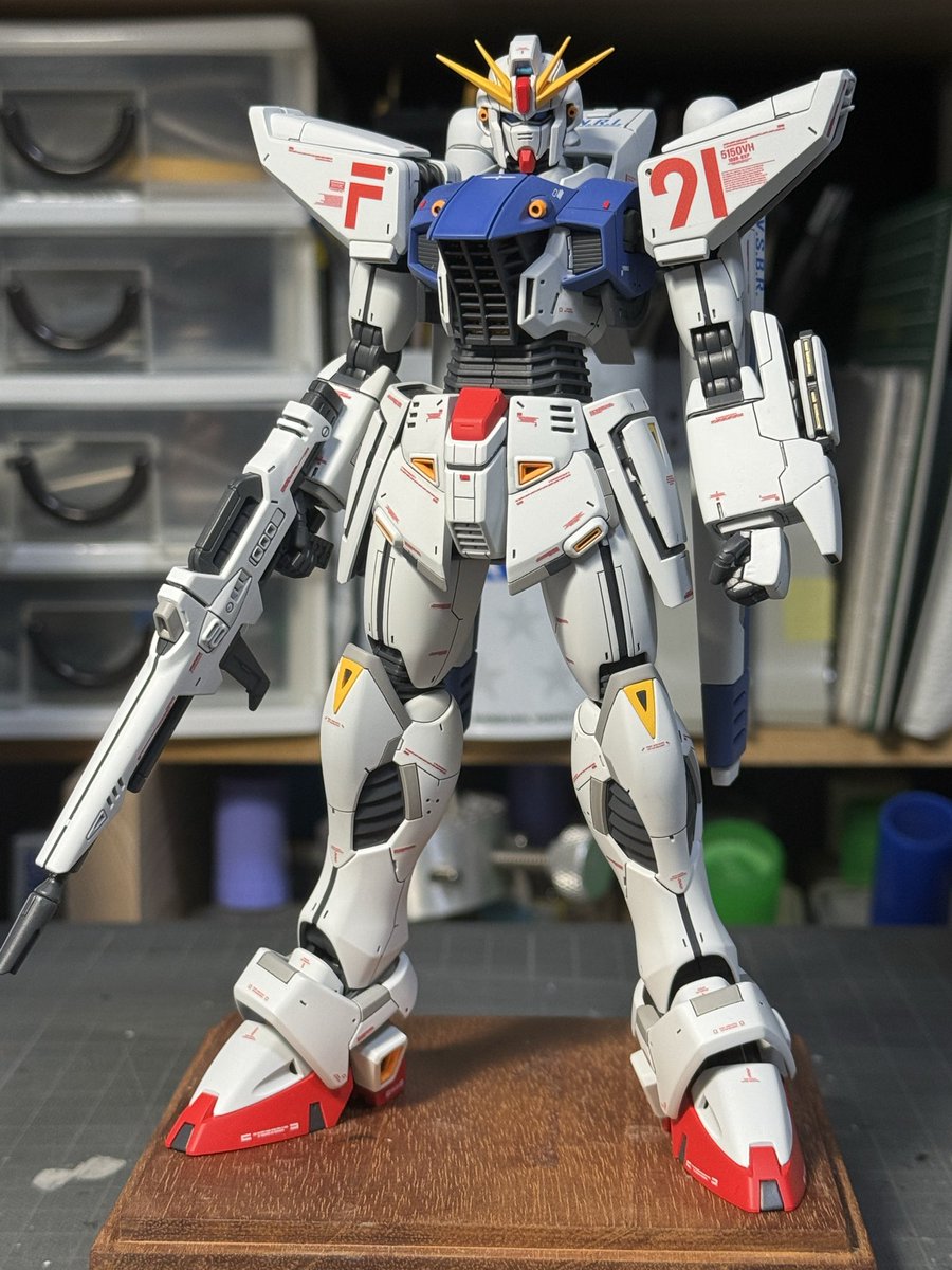 少し手直しをしました。
文字通りの手を直しました😁