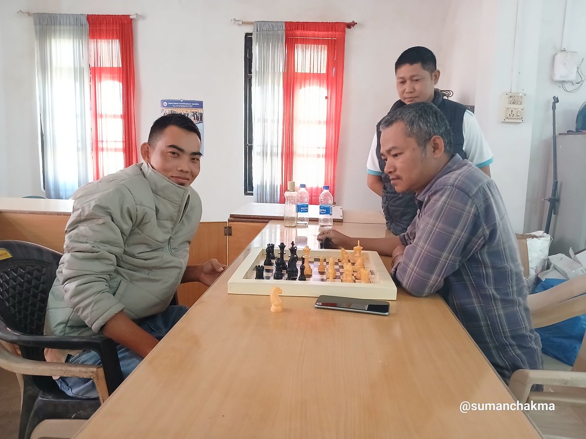 CDCEAOfficial's tweet photo. 𝗖𝗗𝗖𝗘𝗔 𝗔𝗻𝗻𝘂𝗮𝗹 𝗦𝗽𝗼𝗿𝘁𝘀 𝗠𝗲𝗲𝘁, 2025

𝘿𝙖𝙮 3: Glimpses of today's matches 

CHESS (Male)

1. Sankar Dev (Seri) vs Kripa Nath (Urban)
Winner: Sankar Dev

2. Gobin (Fishery) vs Julius (DCS)
Winner: Julius

#CDCEA #CDCEAAnnualSportsMeet #AnnualSportsMeet2025 https://t.co/uMa1eVDTDh