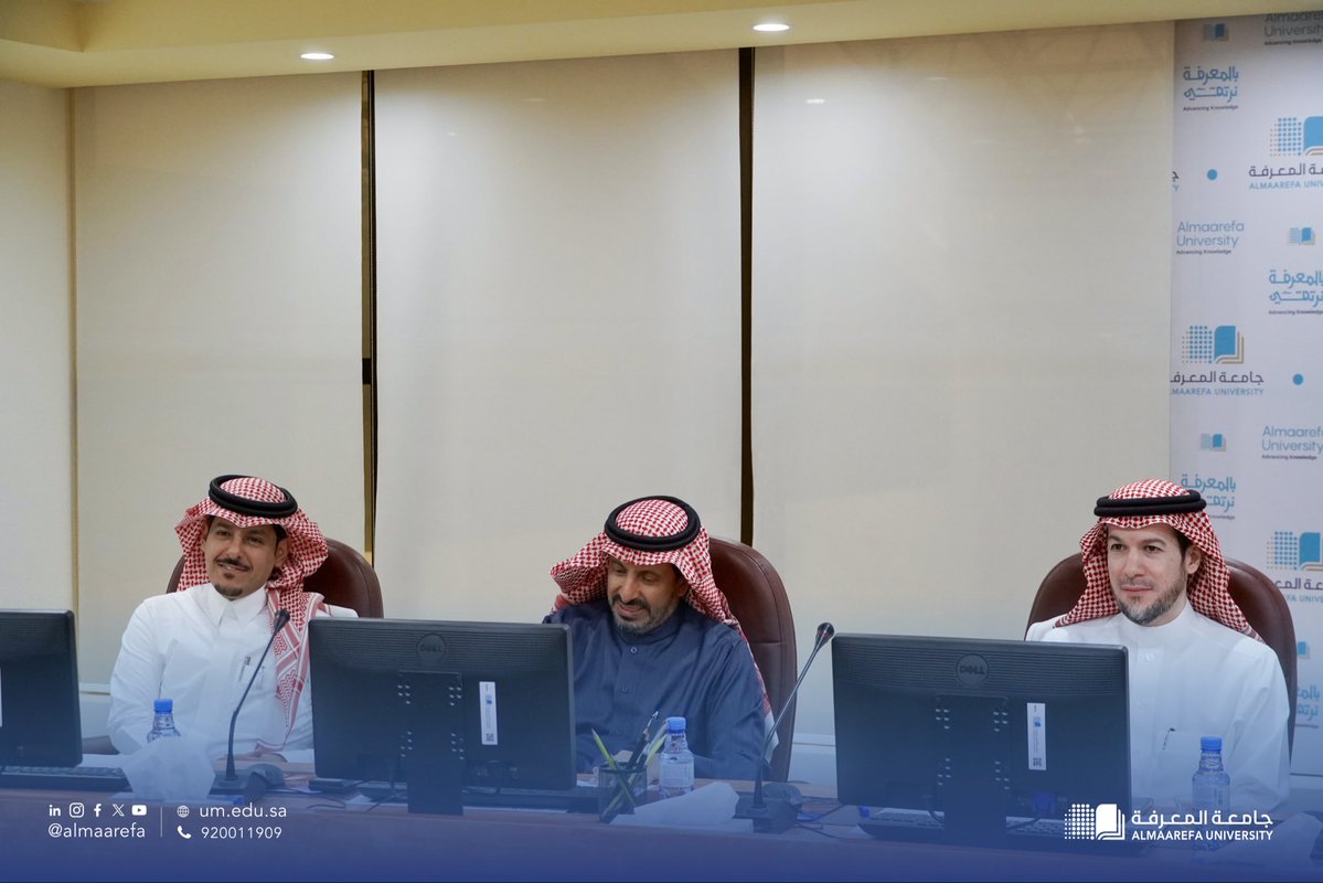 في خطوة استراتيجية تهدف إلى تعزيز البحث العلمي..
 عقد اليوم المجلس العلمي جلسته الأولى في #جامعة_المعرفة، برئاسة عميد عمادة الدراسات العليا والبحث العلمي بالجامعة، ويأتي تأسيس المجلس تأكيدًا على التزام الجامعة بتطوير منظومة البحث العلمي والتميز الأكاديمي وفق أفضل الممارسات