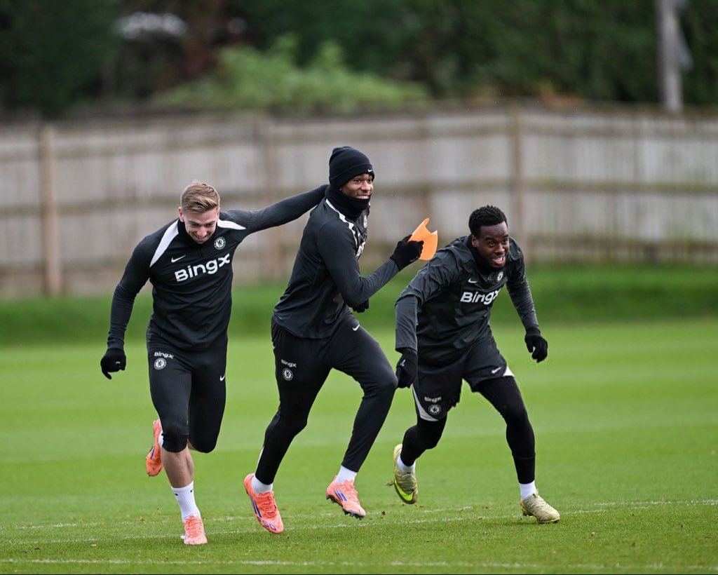 ABSToluwalope's tweet image. All I need today:
•Chelsea win
•No red cards
•Palmer minutes
•Clean sheet
•Finish with 11 men
That’s it. #CFC 💙✨