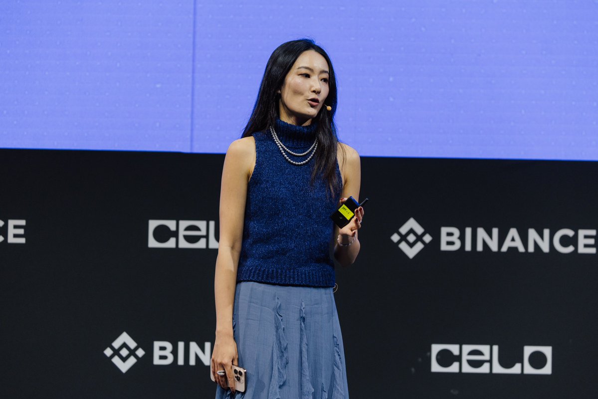 binance's tweet image. “We are going to see a market comeback in Q1 of 2026. February and March will be a bull market again, based on a combination of macro indicators.” - Alice Liu, Head of Research at CMC, on market cycles