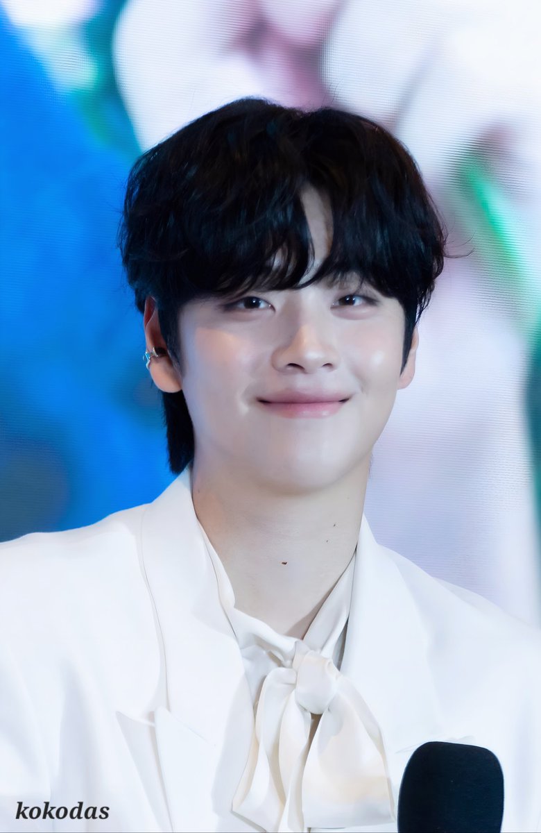 251123 차주완 쑤저우 팬미팅

왕자님🤴

#차주완 #CHAJOOWAN 
#车柱完 #주완