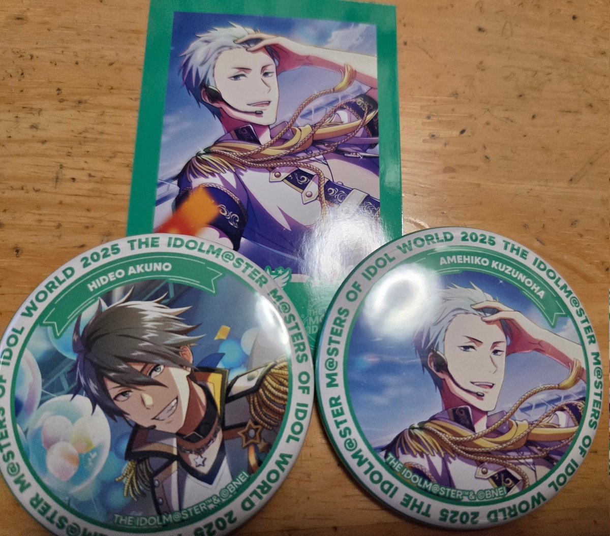 ランダムは英雄と雨彦はきてくれたが秀はゼロ………(ヽ´ω`) 缶バッジも