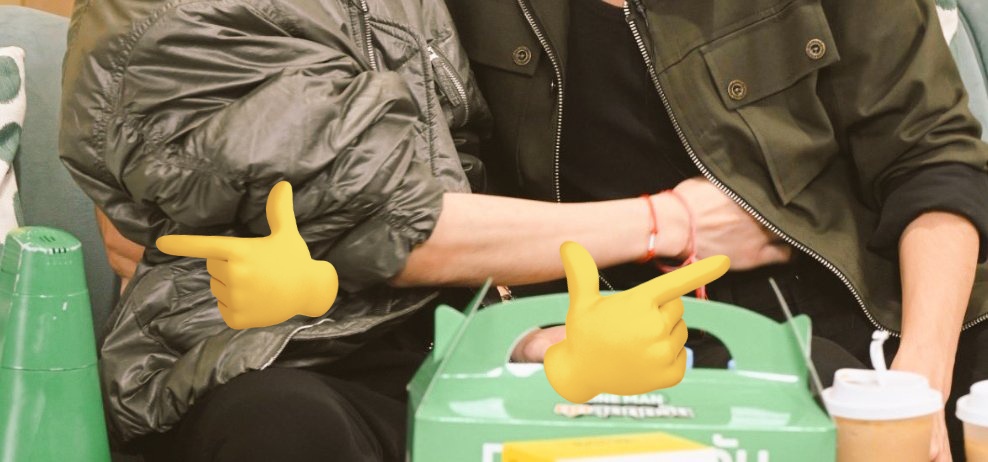 UWMALAMERICA's tweet image. I don't even know why this is so shocking, but I can't stop screaming.

Perth's hand holding Santa's waist, but what's Santa's hand doing there?

Have mercy on my heart.

PST x LINE MAN

#LINEMANถูกสุดทุกวันwithPST