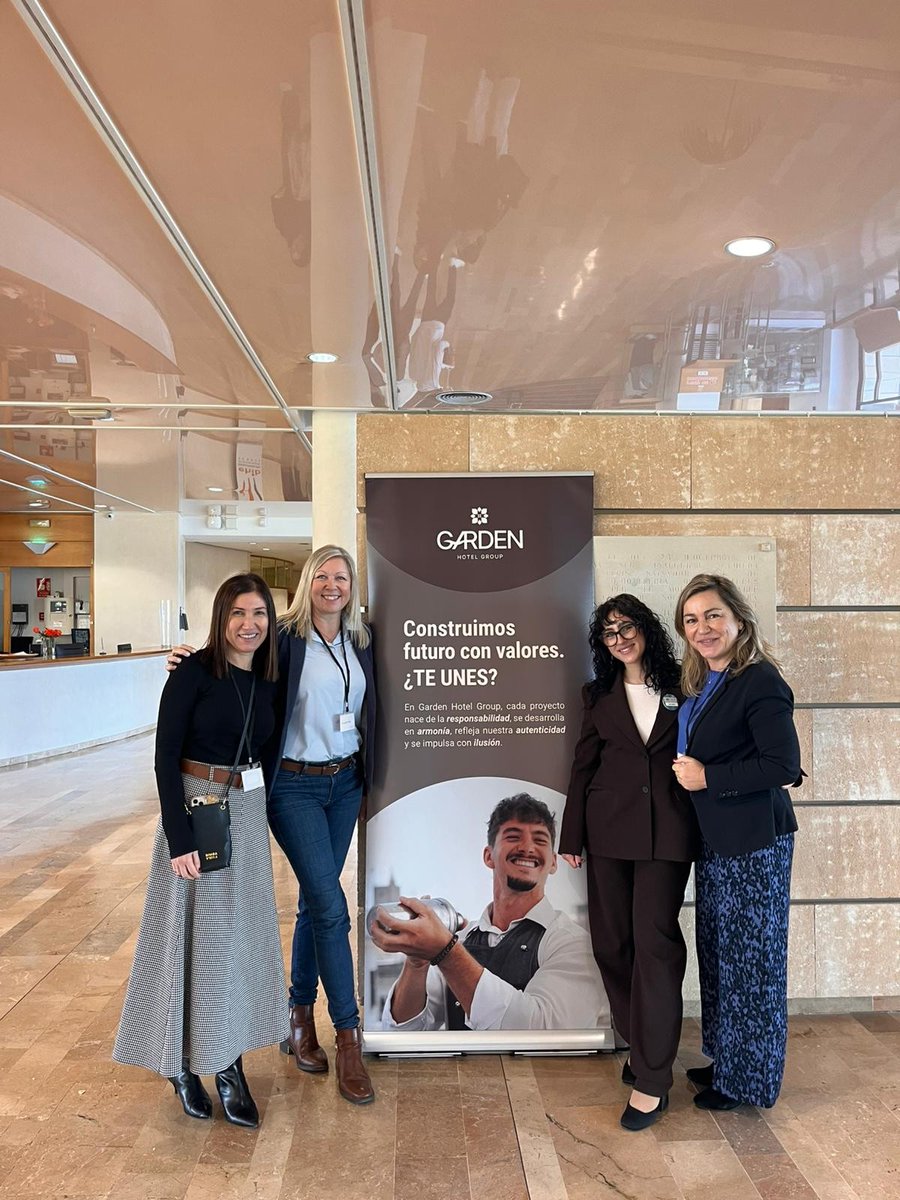 Nuestra Directora de RRHH Corporativa, <a href="/Vanessacursach/">Vanessa Cursach</a>, participó en la 5ª Edición de #NewAgeTalent. Un encuentro centrado en talento, innovación y adaptabilidad, reafirmando nuestro compromiso con un turismo más innovador y conectado con las personas. Gracias <a href="/Directbeds1/">Directbeds</a>