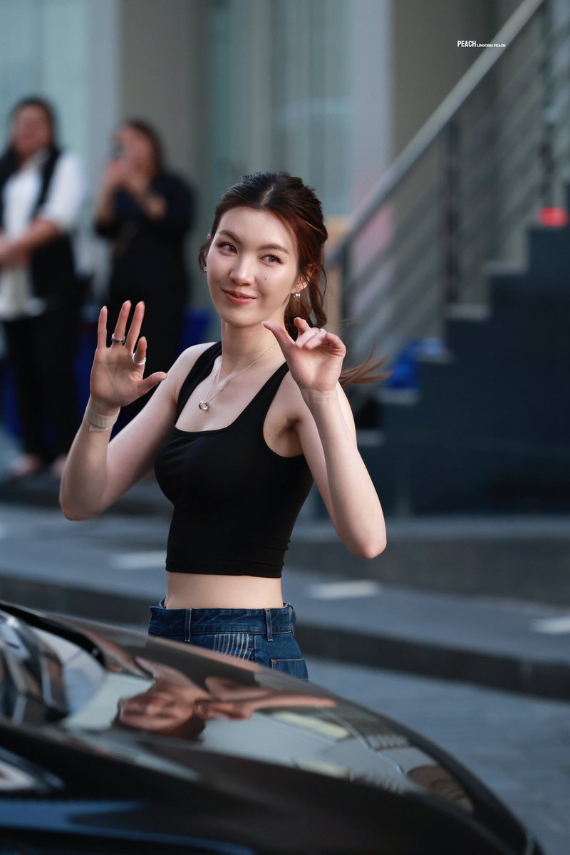 colenixs's tweet photo. Orm ponytail with black tank tops, december 3, 2025 took my heart. 

LINGORM SPECIAL EVENT 
#WhenLingOrm2GetherMoment https://t.co/UYgIx7Y5VV