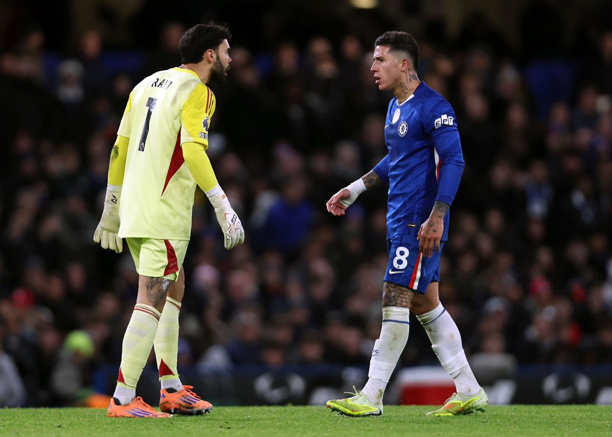 Leeds midfielder Jaka Bijol on Chelsea:

🗣 “They are a really good young team that are just getting better as time passes. When they’re on their top level, they can beat literally everyone.”