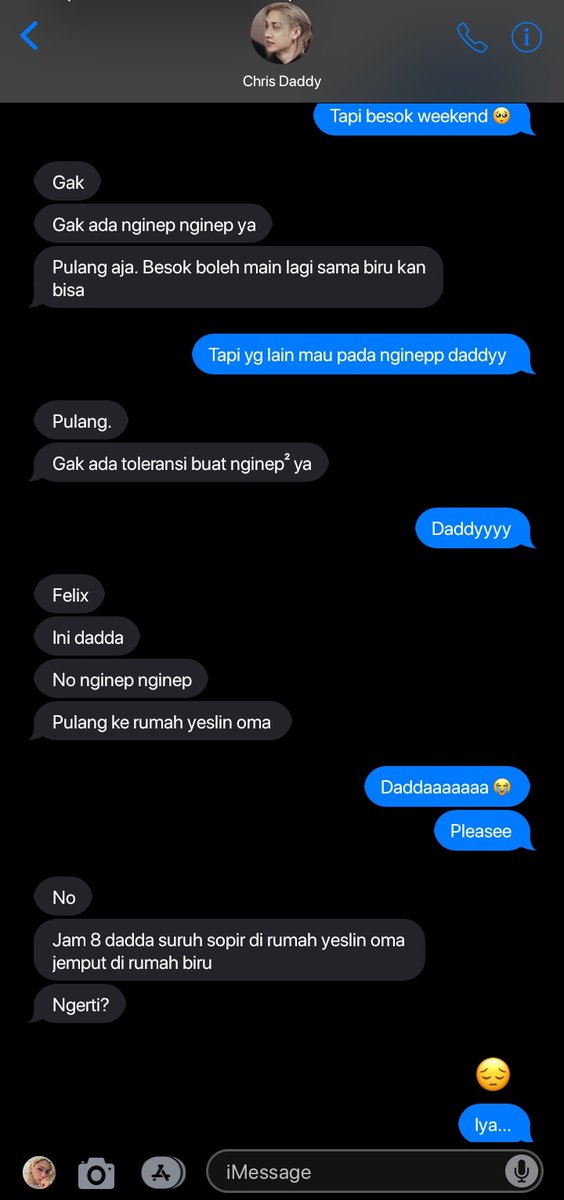 Banginho four tweets au

Begini kalo hasil menikah kontrak malah bablas sampe punya anak. Pas kontraknya abis mereka cerai karena gengsi kalau ngaku udah saling cinta. 😭