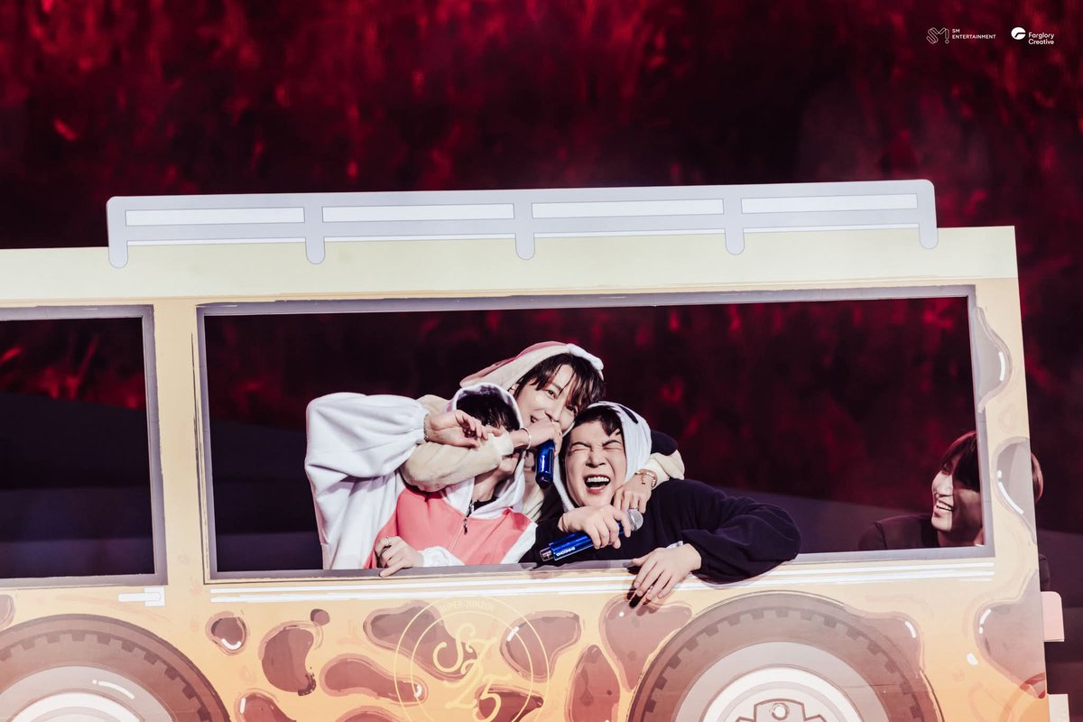 QueenBoaHyukhae's tweet photo. #SUPERJUNIOR 

9 cute babies https://t.co/C0SnvvXxff