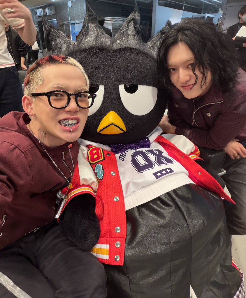 dxntcopymyID's tweet image. Hyunsuk and Haruto’s selfie with Bad Badtz-Maru is so cute!!🤏🏻