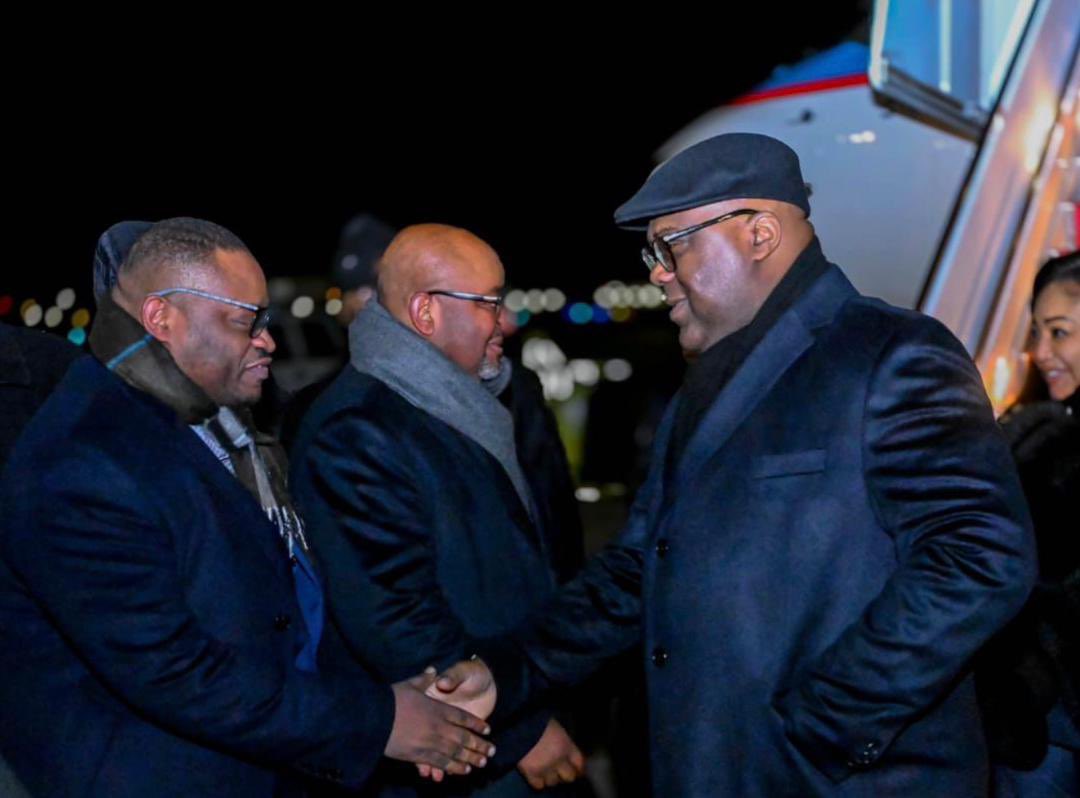 Le Ministre des Finances, Doudou Fwamba Likunde Li-Botayi, dans la délégation qui accompagne le Chef de l’État Félix Antoine Tshisekedi Tshilombo à Washington ce mercredi 03 décembre 2025 pour la cérémonie d’enterinement de l’accord de paix entre la RDC et le Rwanda. Cet accord