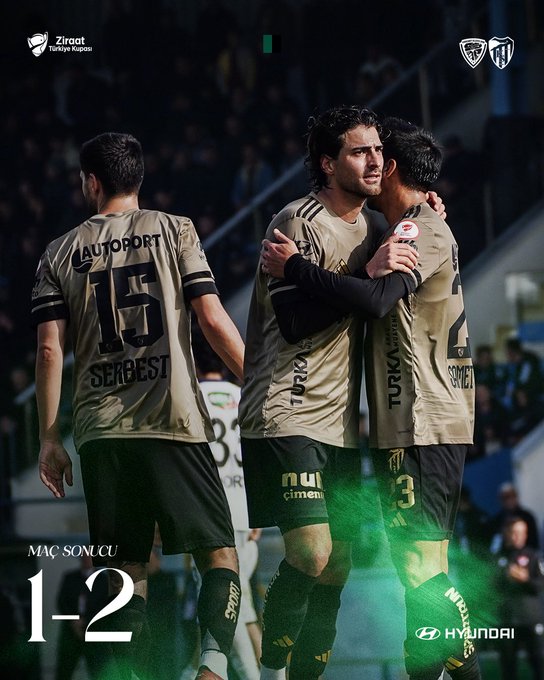 G7Pfw55WAAAnfN7?format=jpg&name=small