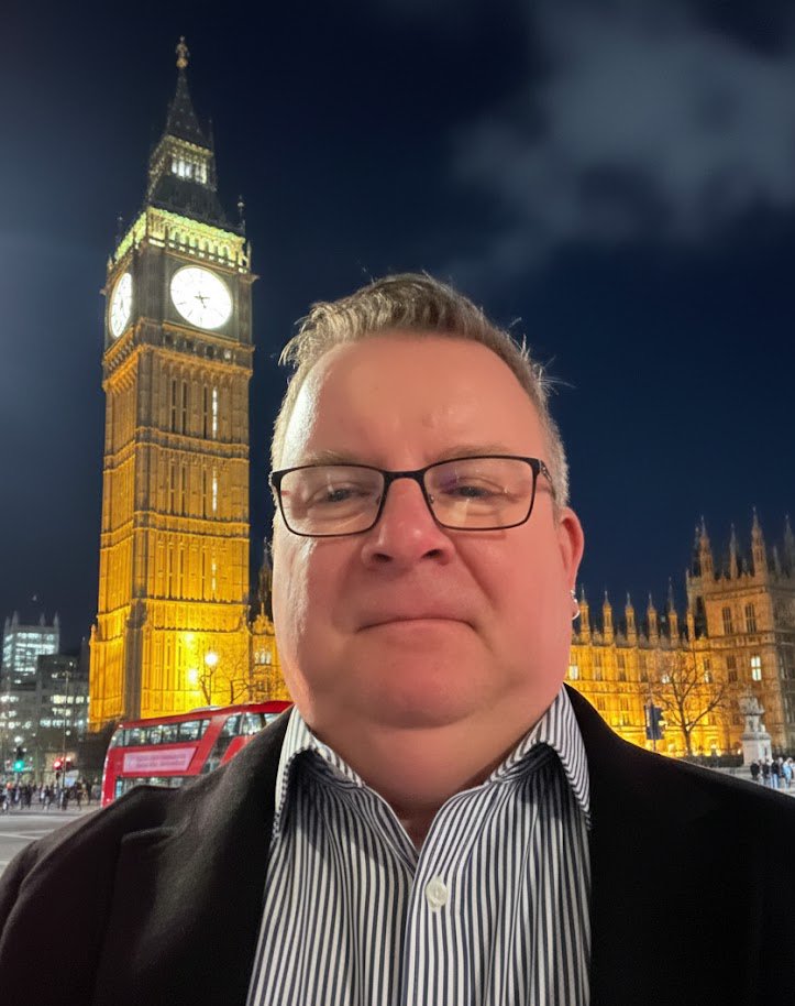vaculug's tweet photo. Mark Holloway represented Vaculug at this years All-Party Parliamentary Manufacturing Group's Winter Reception, hosted by Policy Connect and Make UK at the House of Lords.
#vaculug #makeuk https://t.co/Vm9q4p2LqI