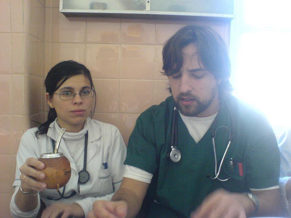 nkreplak's tweet photo. Feliz día a quienes tienen y honran la profesión más hermosa del mundo, y que con mucho esfuerzo y dedicación trabajan y se forman para que nuestro pueblo pueda vivir mejor.

A pesar del contexto desafiante que está viviendo la salud pública en nuestro país, en la Provincia de Buenos Aires estamos desarrollando una reforma estructural muy significativa en la calidad de los cuidados desde una mirada humana y cercana. Es un trabajo constante y arduo que nos llena de orgullo.

¡Feliz día a las y los médicos!