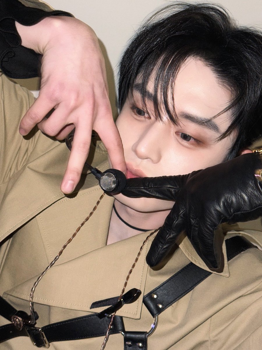 jiwoongiez's tweet image. WE FINALLY GOT A JIWOONG INSTA POST 😭😭😭