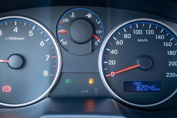 RevsGh's tweet image. Mileage scares a lot of buyers — but most people don’t understand what actually matters.
Today, let me break down the TRUTH about mileage and why high mileage doesn’t always mean a bad car.
A Thread 🧵

#CarBuyingTips #CarDealerGH #OnlineCarDealer #SuperGala #HaveMercy2 WASSCE