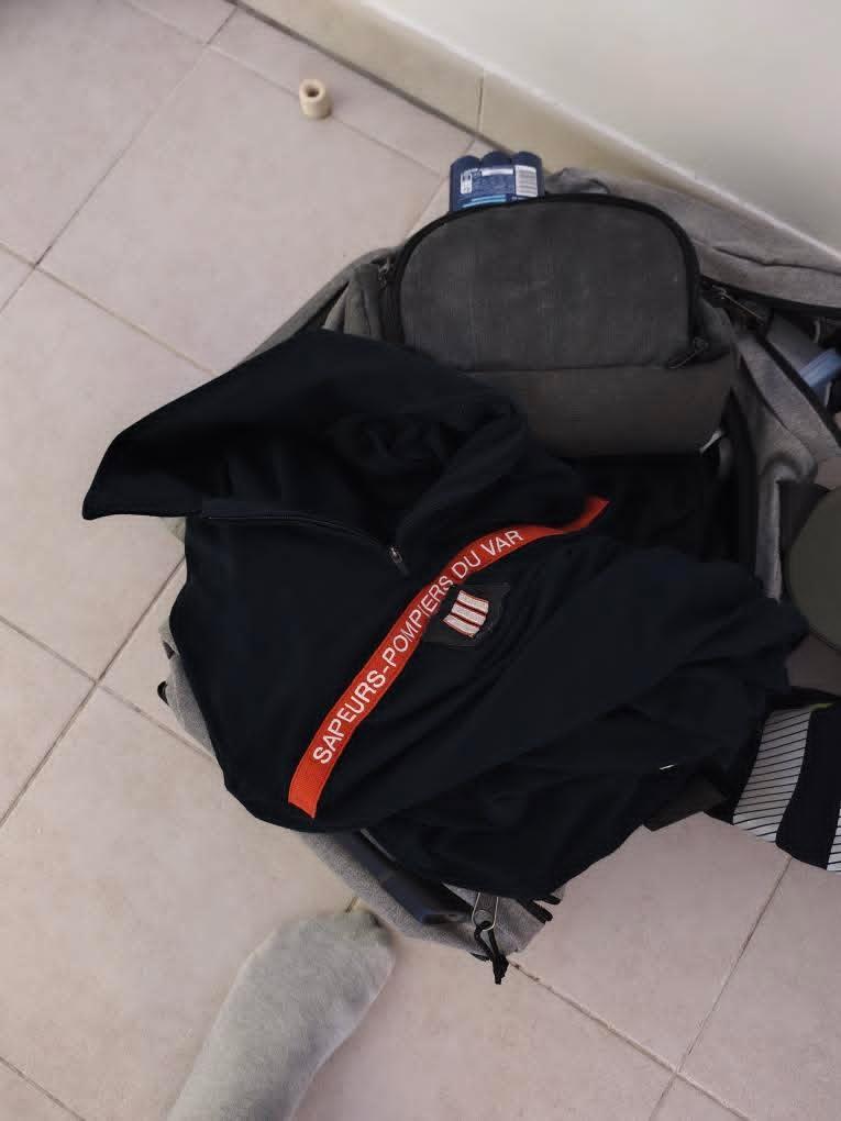 Quand ton régulier pompier hétéro marié 3 enfants dort chez toi, 7 jutes, nuit de baise et de câlins, faux prétexte validé pour rester et 3h de route pour venir😝 #YaPlysDheteroSurTerre
