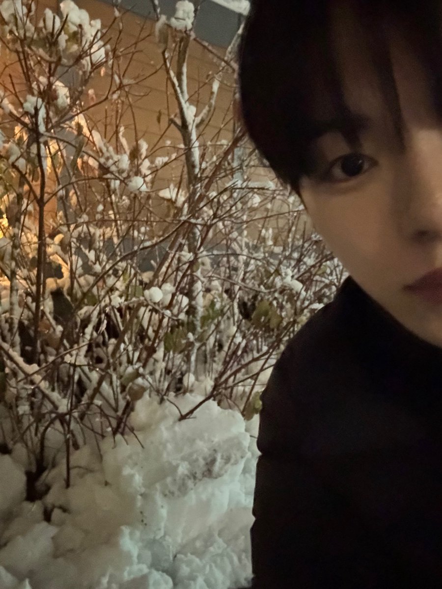 meotgccc's tweet image. 저 윤재혁선배랑 첫눈 보고 싶어요