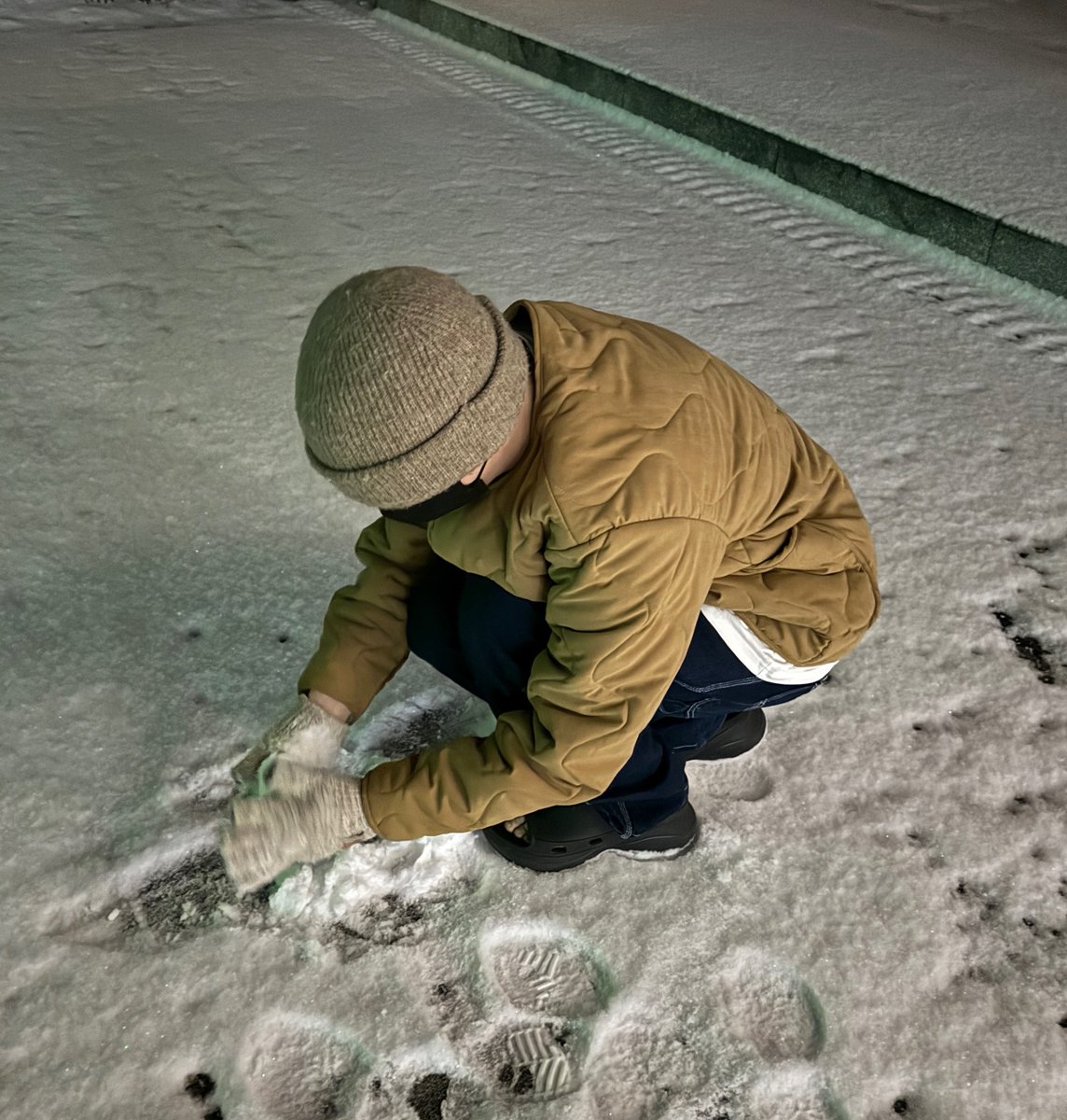 meotgccc's tweet image. 저 윤재혁선배랑 첫눈 보고 싶어요