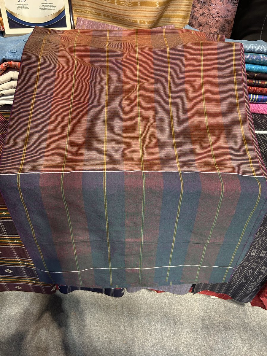 แพรใส่ปลาไหลด้่ายทอมือ
ขนาด62x205ซม.
ราคาผืนละ250บาท
ผ้าเย็บริมเรียบร้อยพร้อมใช้
ส่งฟรีทั่วไทย
ไม่มีระบบเก็บเงินปลายทางครับ