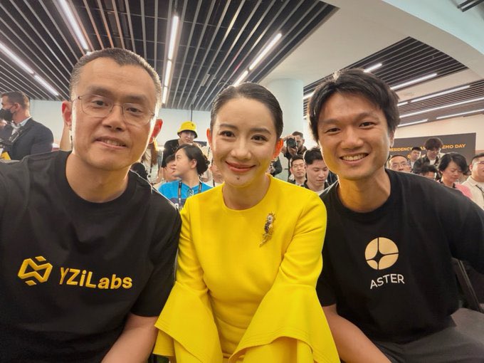 SAM0XBIT's tweet image. Someone trying to buy all your $Aster 
Convert to $Aster now