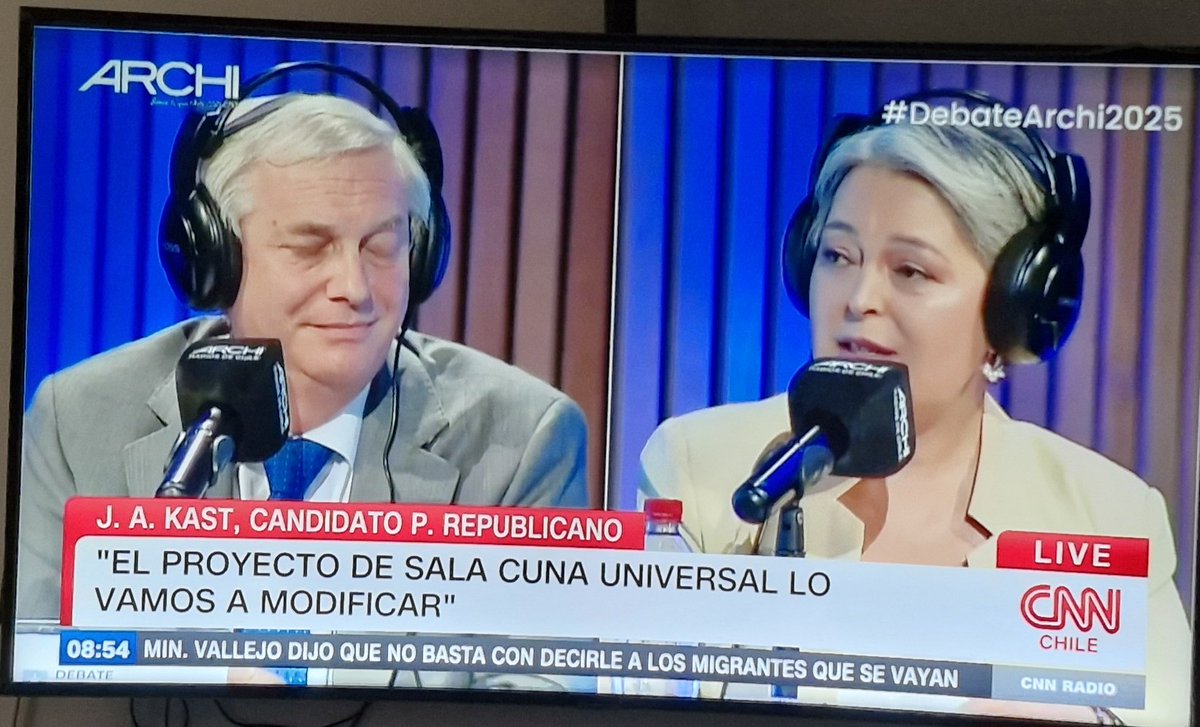 Al3j4ndra_R's tweet image. #DebateARCHI2025 de dan cuenta q Jara está sacando la verdadera cara: su odio, irrespetuosa, interrumpe a cada rato a #KastPresidente...